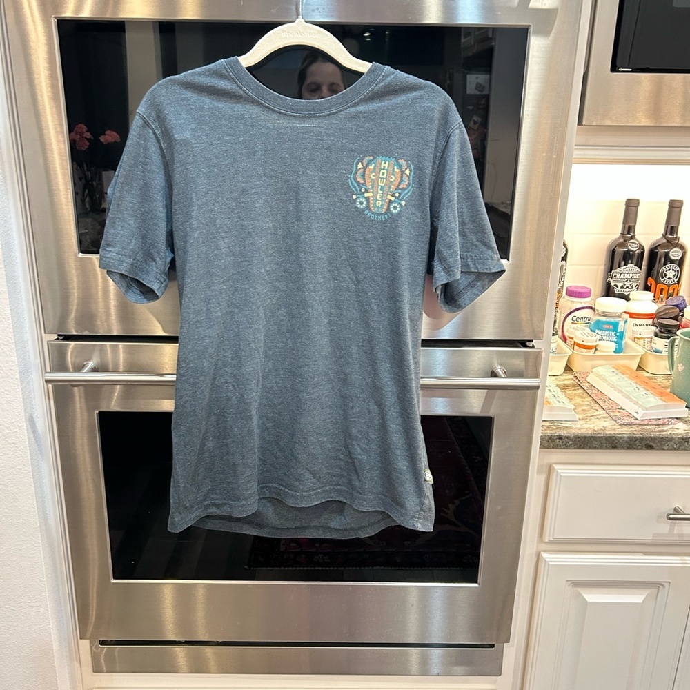 Howler Brothers Blue Graphic Tee size S GUC